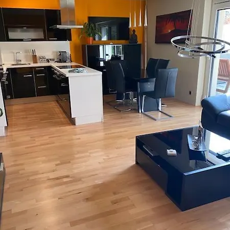 Vermiete Wunderschoenes Apartment Mit Garten In Woerthersee-Naehe Klagenfurt am Wörthersee Exterior foto