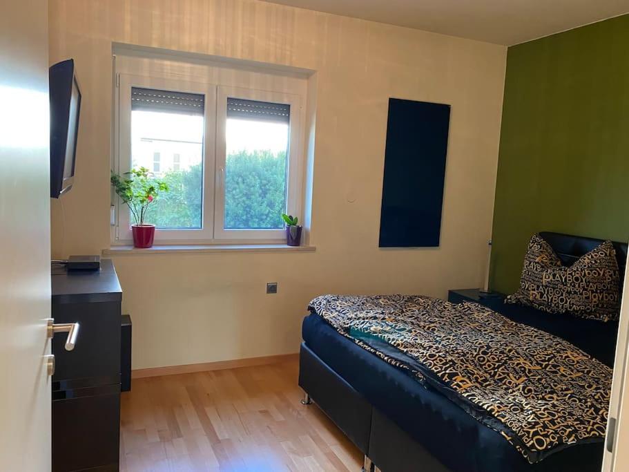 Vermiete Wunderschoenes Mit Garten In Woerthersee-naehe Apartment Klagenfurt am Wörthersee